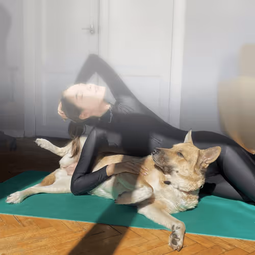 Item #10721478901713742275054814359553099375280541688591146570969408811180538986497 Media