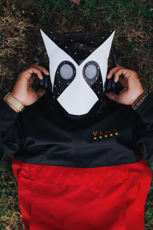 Item #24254534113002831667604478980442589605007155413265616638335107434416386867201 Media