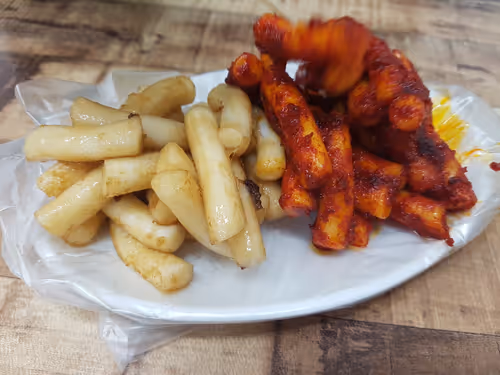 Item #76436442403238931654769079215325506734034420621269194264977366232443505344513 Media