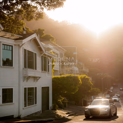 Item #112381046722962836592974674419935165827730707126809541689433939962482476974090 Media