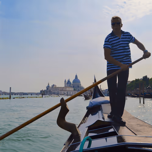 Item #14874049687518992807707377063998427042566414017736459444339455383246127235073 Media