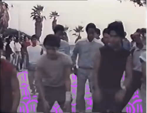 Item #64033267304362519580439982441308994975958349507284593588752999456992558841866 Media