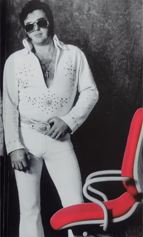 Item #92741434566094600185812596185285137100955910768144141226556336982729185820673 Media