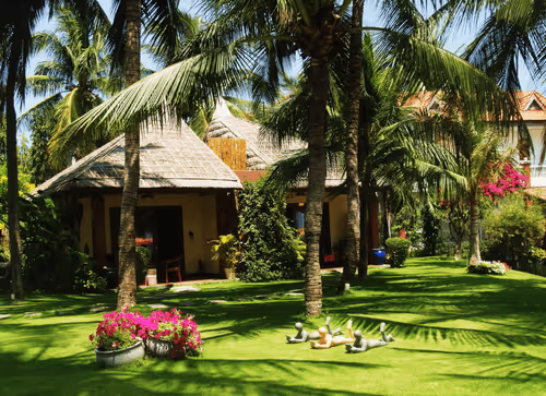 Item #47740723628740992811774374688397150768592318939959493340400451303420523970561 Media