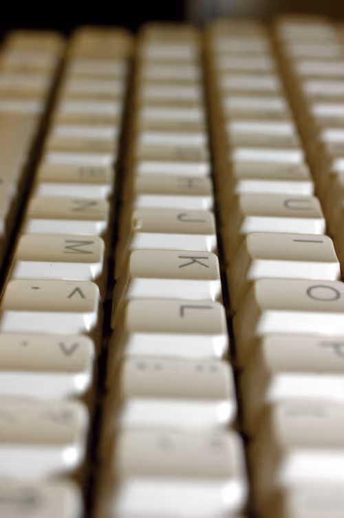 Item #47344123980109973813634142770242239438764360713225161879961011981355948441601 Media