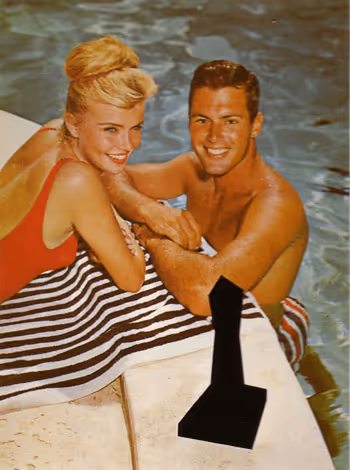 Item #61008415677425161775769037889841641942964792119876980335460082753741684473857 Media