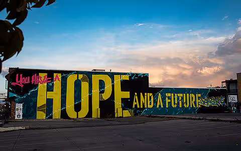 Item #109533338328074028636595032923952380890769570370774540840655605128089967788033 Media