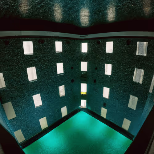 Item #67712326426771246265777694308910698530272529696141281052415126337910070050817 Media