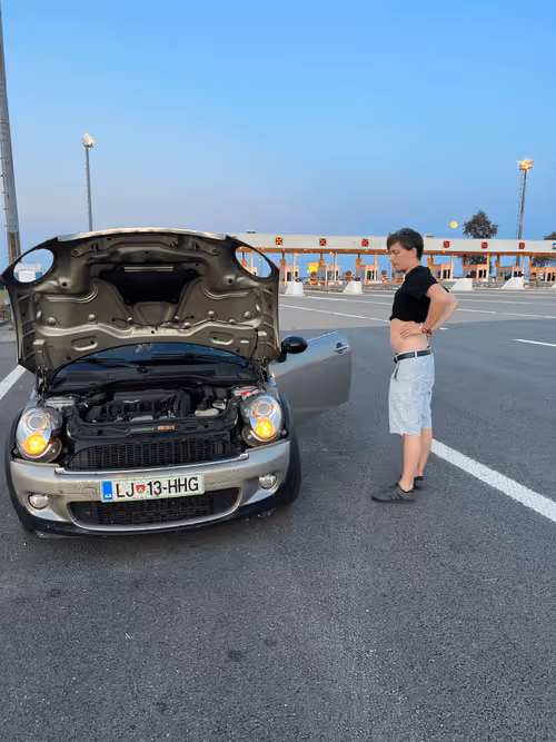 Item #110356878828529901552148336382235337349264957113413656530587736903074650783745 Media