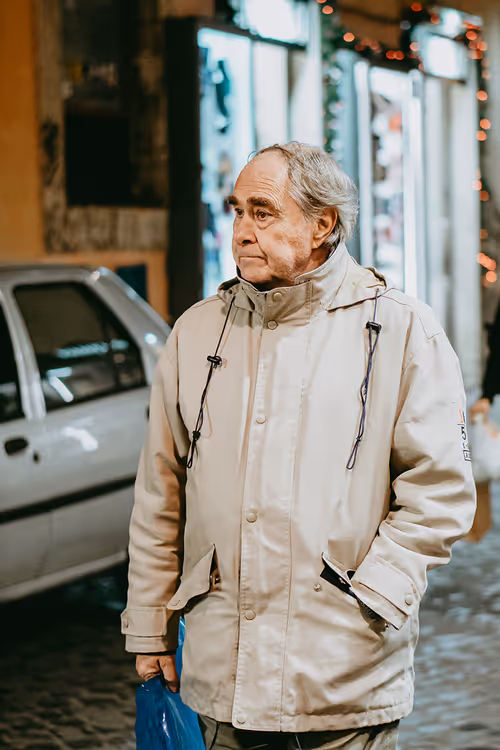 Item #24903874531350115991913359074638014120394763804843076394666794910464614596609 Media