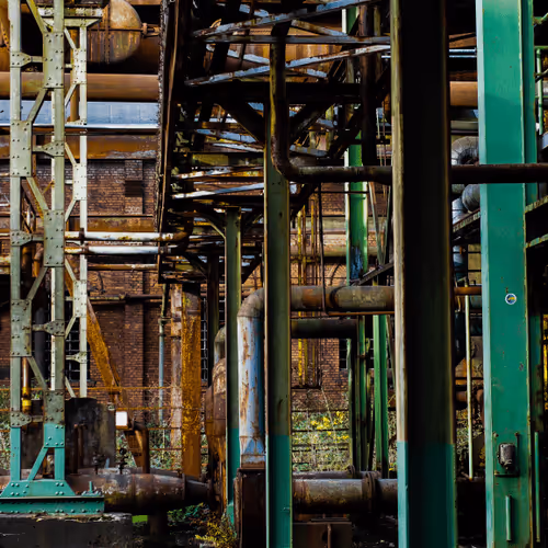 Item #45576425564904372626892608315059614446222544919153294335331944245669249679361 Media