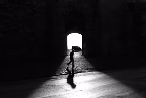 Item #33320035369382812626191691712321193911633617638835009493601594496270964097025 Media