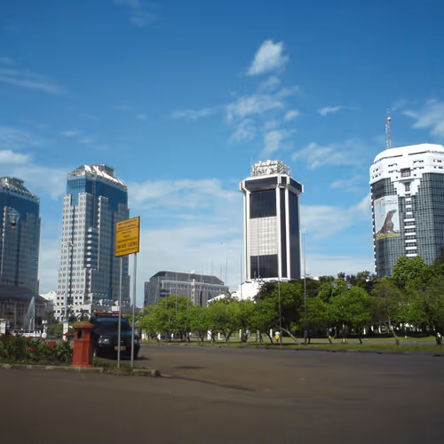 Item #8388571436575926893607460766891870867544292887563412409016625517352424833025 Media