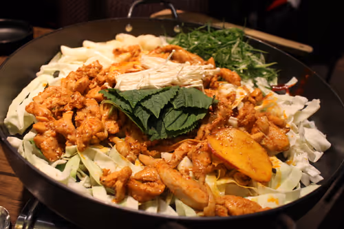 Item #76436442403238931654769079215325506734034420621269194264977366273125435572225 Media