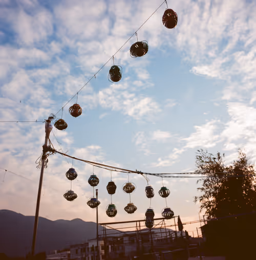 Item #25255888101002382068529850944543426464407705804600295961589146162065894801409 Media