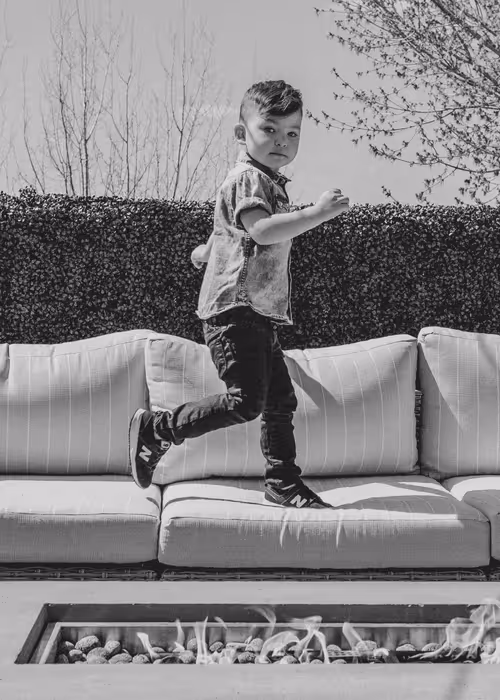 Item #76265303234218797531395326780060407197600721664743999430449730565788856745985 Media