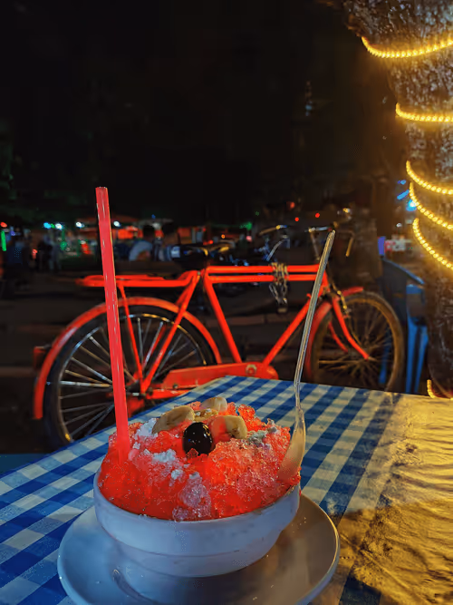 Item #31342426711023829564794715660700811232221764631833719654856990998796762611713 Media