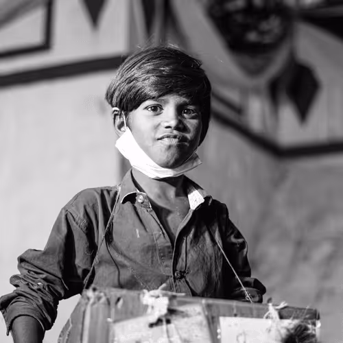 Item #39642702182760733779076736893142354340021633392170204061004215597191976189953 Media