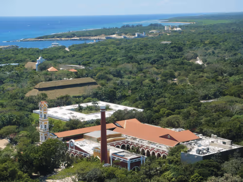 Item #47740723628740992811774374688397150768592318939959493340400450969168989126657 Media