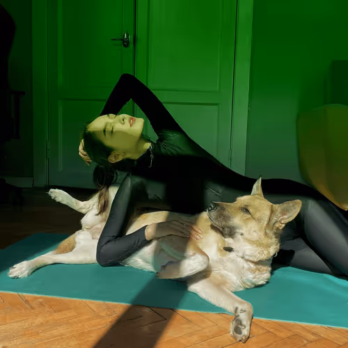 Item #10721478901713742275054814359553099375280541688591146570969408807882004103169 Media