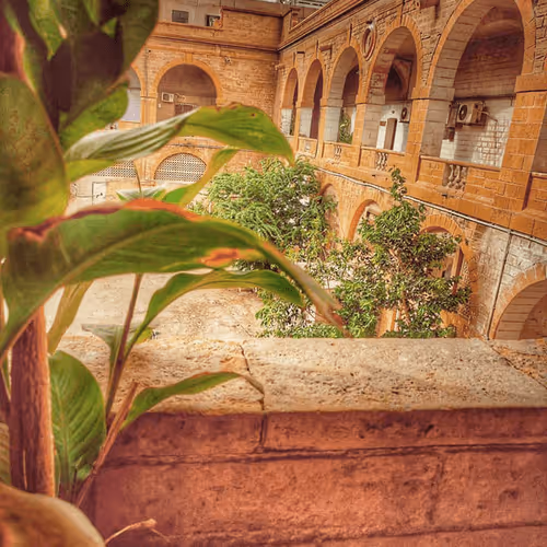 Item #38635769552370406339735606302440485679200118302111211897685168736278149070849 Media