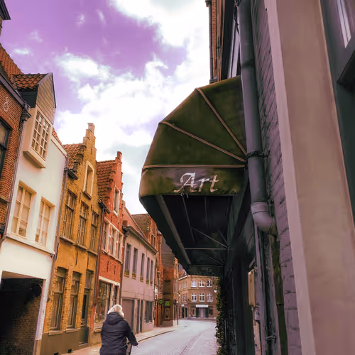 Item #60267809746209383341178630505688960890810115760928514300372411644636246835201 Media