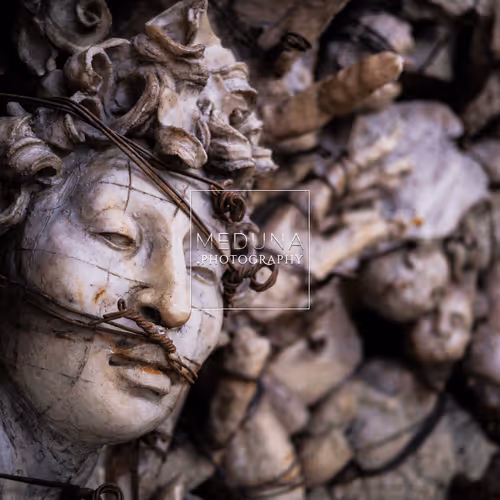 Item #112381046722962836592974674419935165827730707126809541689433939907506895585290 Media