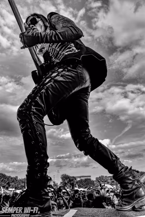 Item #110527260679406616687648876456332476743393224185300282858370831875037626105857 Media