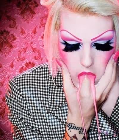 Item #5673311579364328276636245111220672955536049594131562169287909680596094287873 Media