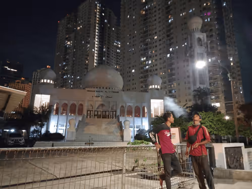 Item #92911090544634409696573256908978278257930414529599626002190334311652516691969 Media