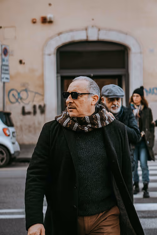 Item #24903874531350115991913359074638014120394763804843076394666794903867544829953 Media