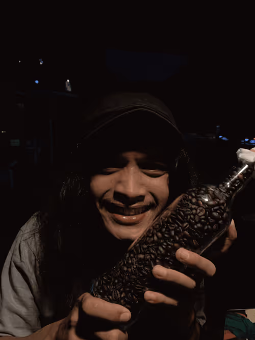 Item #96196539023591084910612092193533286076019618757175332640844223270357007597569 Media