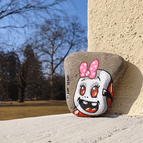 Item #76780836000871444111786607703412504968769074453506874541421732898462578507777 Media