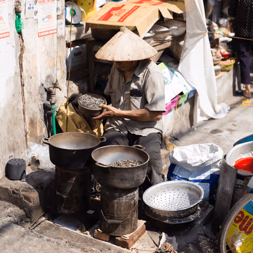 Item #80488266671287018131558448213082272878703229800970441297784273618092861423617 Media