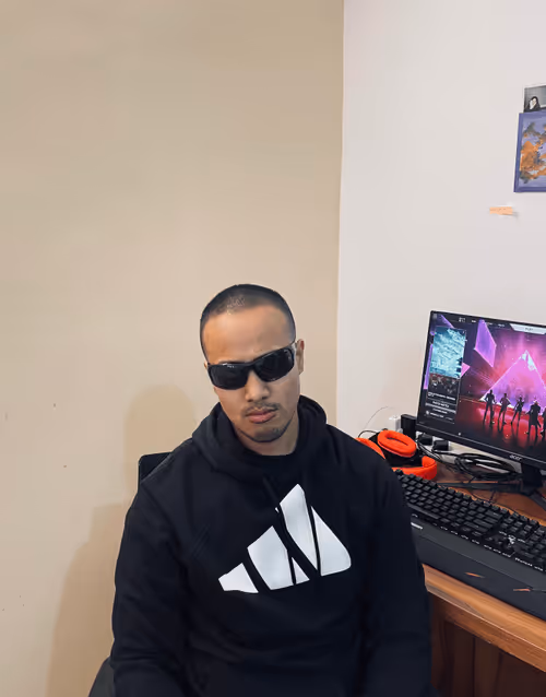 Item #69348301497921196170626293817701324929931153439175668559390954024444245311489 Media