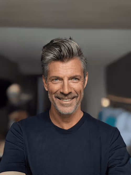 Item #49258208087459828566881871285979290359075415110821610073363811513497678774302 Media