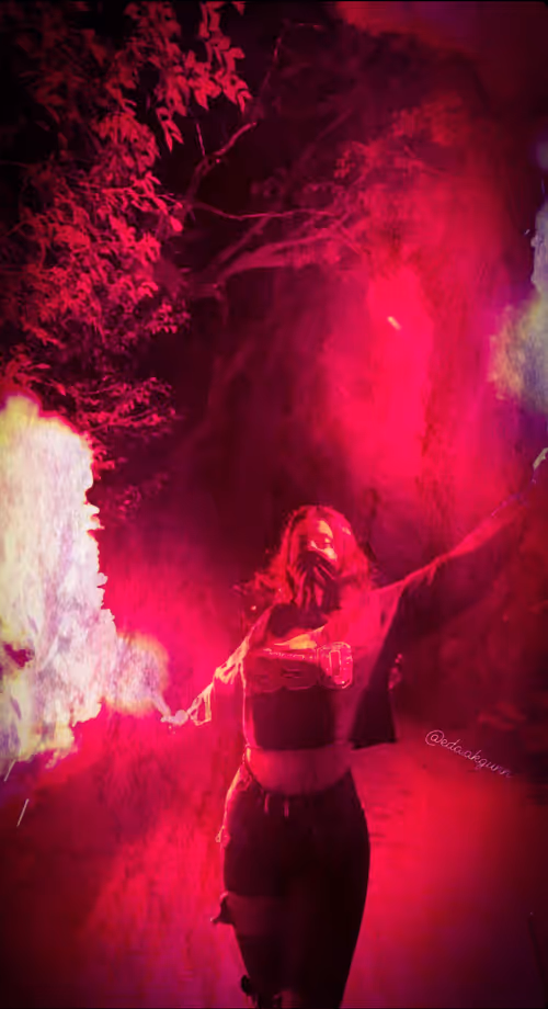 Item #102188117548054084242727941597133947173588768434955700629588537024385462042627 Media