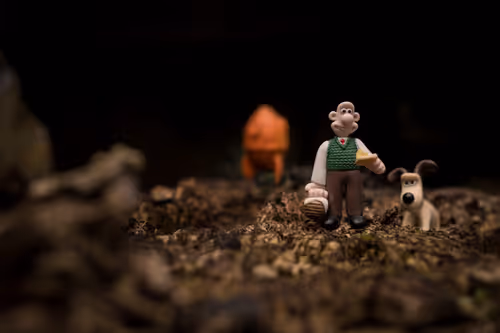 Item #108306877800807607984696183455629240131551285879430987987439970677647550185473 Media