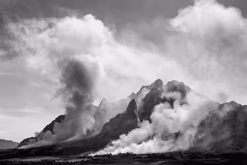 Item #92453260968842960055191976889840526664419783576829596708965298268102167887873 Media