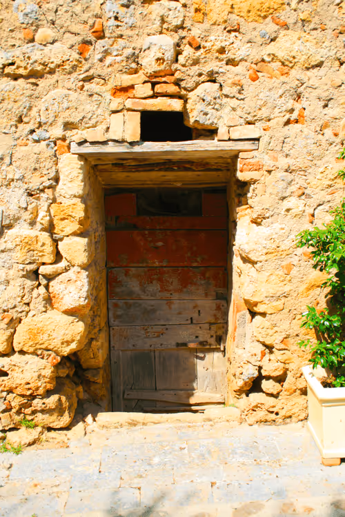 Item #23186007729053203064202564950252010176441349976529161374651306442130253152257 Media