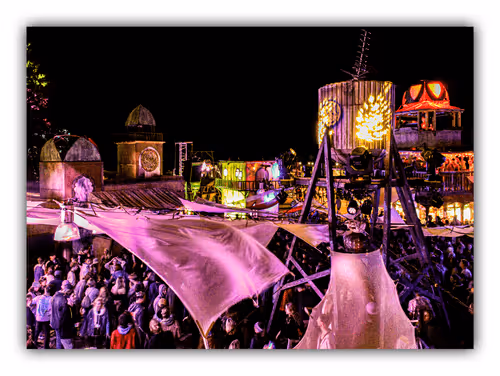 Item #5455238850362592268224334847768900322348981784056880100497398322598009372673 Media