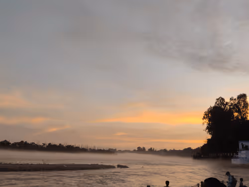 Item #28492546344238997982627040595659913257173957231691920694804582517868247121921 Media