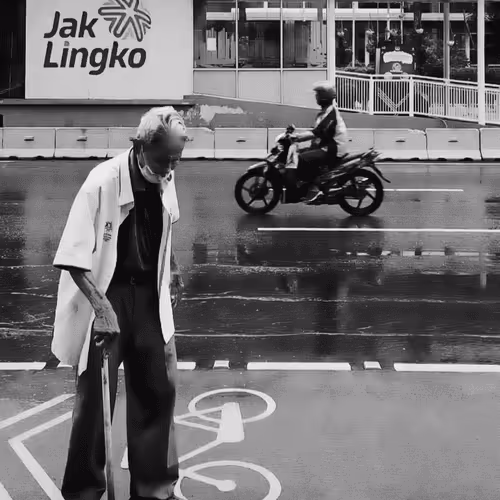 Item #31624274509119207472621893609913632294592170804295754614641563385554924470273 Media