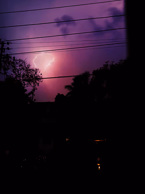 Item #63688220896375177014879814611129817022966625730565705734361161450894716305409 Media