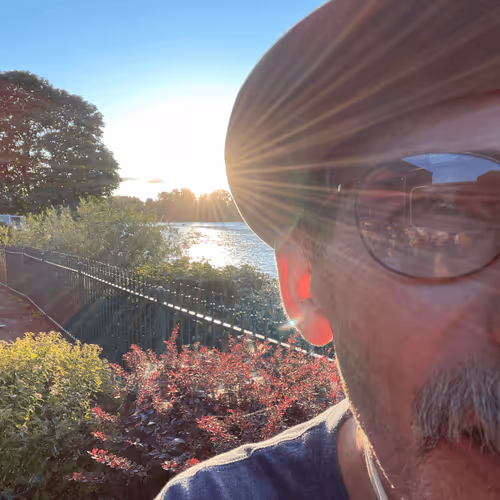 Item #81459986316710356586074574486916152696529700920867081560706467921369824755812 Media