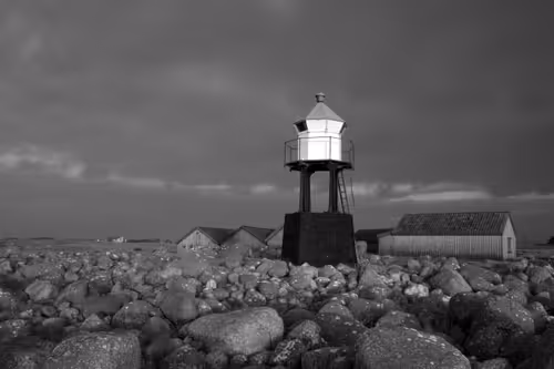 Item #17246773967106427395426250000565453120833818394642551124170626586513179148289 Media