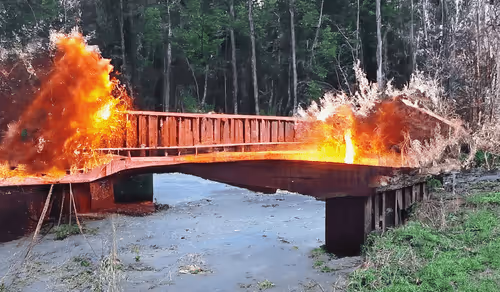 Item #70766793388927112416592927120397770212412797709765029929861057607981290487809 Media