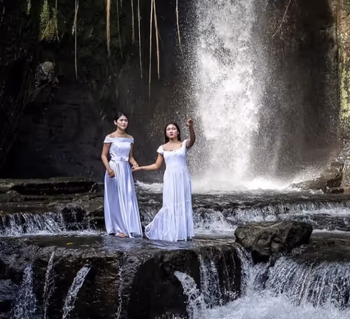 Item #54694948455783164612563415167739383812415822045212173065244330377164049350657 Media