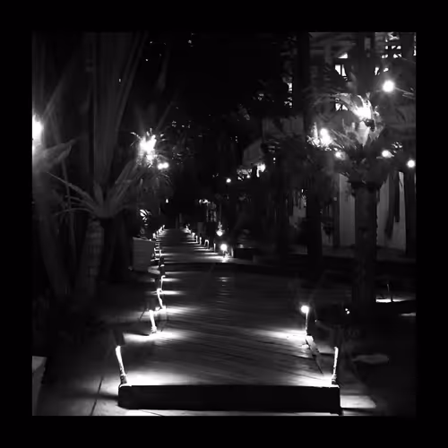 Item #78926493058180902224951420418338520494143290950102848006872373412236437225473 Media