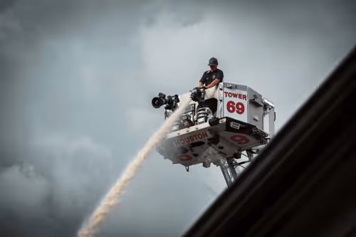 Item #27439795062901092399321903142193696129956748836890612143491337707996275802113 Media